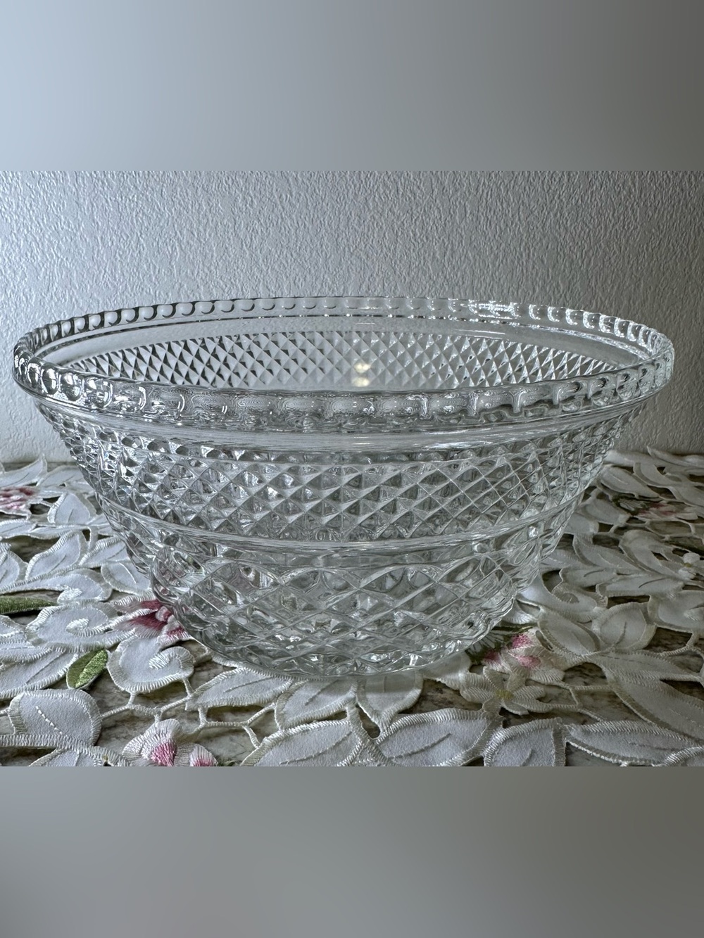 WEXFORD Anchor Hocking Clear Pressed Glass Serving Bowl